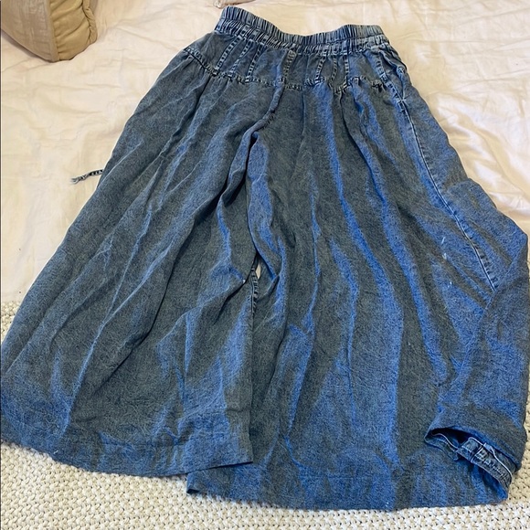 Wide-Leg Denim Pants - Picture 4 of 7